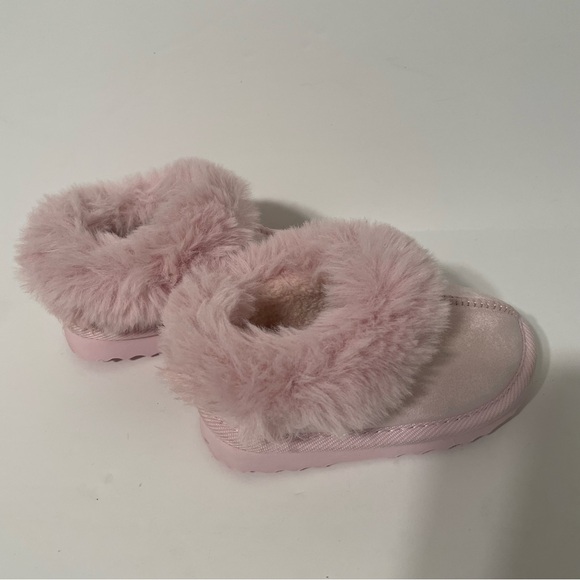 Cat & Jack | toddler faux fur cuff boot size 6 - Picture 6 of 12